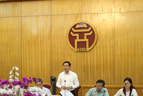 Kiểm tra tình hình triển khai công tác thi hành pháp luật về xử lý VPHC tại UBND thành phố Hà Nội