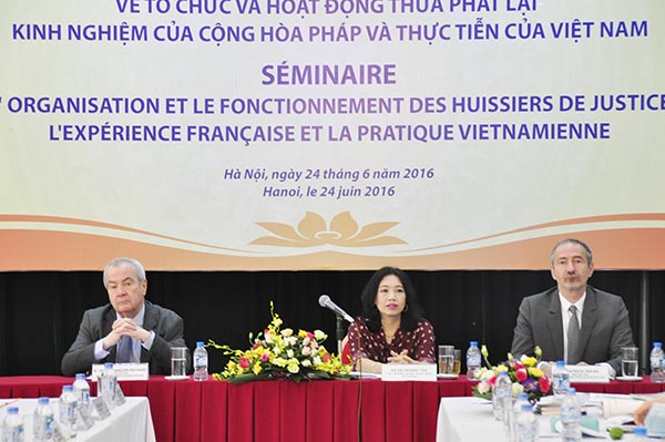 Tổ chức và hoạt động thừa phát lại – Kinh nghiệm của Cộng hòa Pháp và thực tiễn của Việt Nam