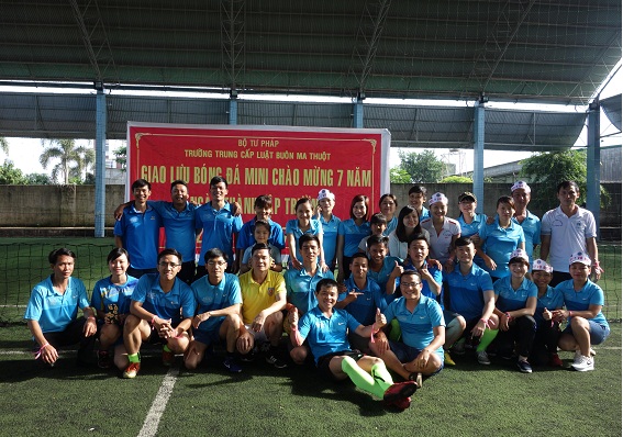 Trường Trung cấp Luật Buôn Ma Thuột tổ chức hoạt động thể thao chào mừng 7 năm Ngày thành lập Trường