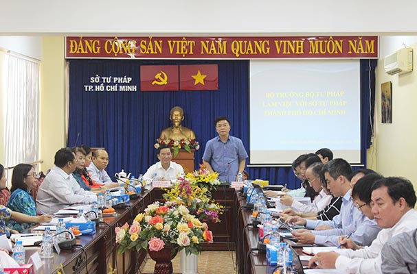 Bộ trưởng Lê Thành Long làm việc với Sở Tư pháp TP.HCM