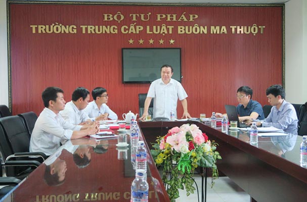Đoàn công tác của Đảng ủy BTP kiểm tra công tác Đảng tại Chi bộ cơ sở Trường TC Luật Buôn Ma Thuột