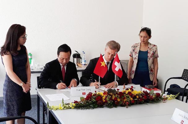 Ký thỏa thuận hợp tác giữa hai Bộ Tư pháp Việt Nam và Bộ Tư pháp và cảnh sát liên bang Thụy Sỹ