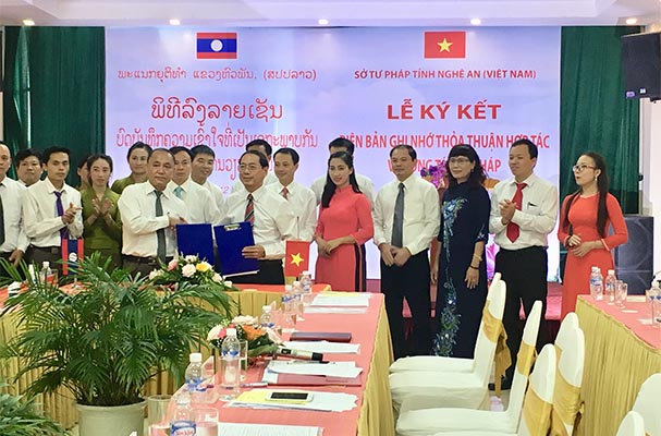 Ký Biên bản ghi nhớ hợp tác công tác tư pháp giữa STP Nghệ An và STP tỉnh Hủa Phăn (CHDCND Lào)