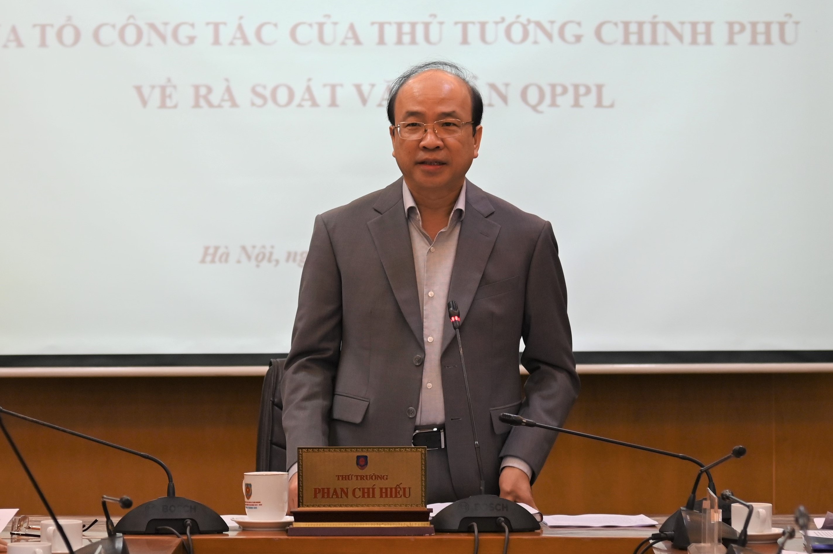 Thứ trưởng Phan Chí Hiếu làm việc với Bộ phận thường trực của Tổ công tác của Thủ tướng Chính phủ về rà soát văn bản quy phạm pháp luật về Kế hoạch hoạt động năm 2022 của Tổ công tác