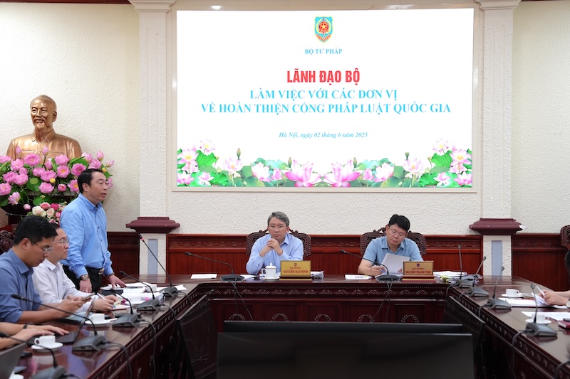 Xây dựng Cổng Pháp luật Quốc gia thành nền tảng pháp lý số phục vụ người dân, doanh nghiệp