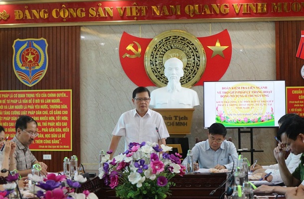 Thứ trưởng Mai Lương Khôi kiểm tra công tác phối hợp về TGPL trong hoạt động tố tụng tại Nghệ An