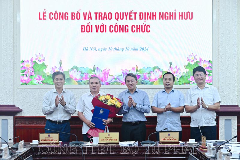 Bộ Tư pháp công bố Quyết định về công tác cán bộ