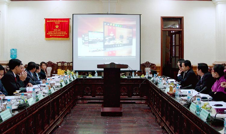 Đoàn cán bộ Bộ Tư pháp CHND Lào đến thăm và làm việc tại Bộ Tư pháp Việt Nam