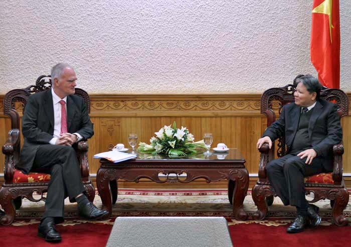 Bộ trưởng Hà Hùng Cường tiếp xã giao Đại sứ kiêm Trưởng Phái đoàn Liên minh châu Âu tại Việt Nam Franz Jessen