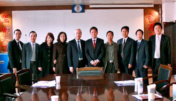 Hiệu trưởng trường Đại học Luật Hà Nội thăm và làm việc với trường Luật – Đại học Vân Nam, Trung Quốc 