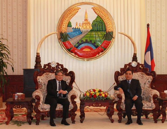 Đoàn công tác của Bộ Tư pháp tiếp kiến Thủ tướng CHDCND Lào