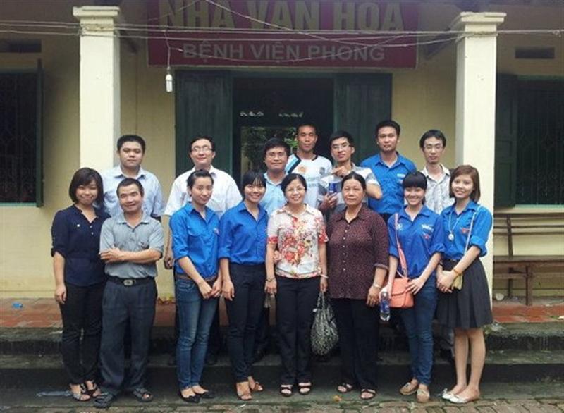 Đoàn Thanh niên Bộ Tư pháp thăm và tặng quà tại Trại phong Quả Cảm, tỉnh Bắc Ninh