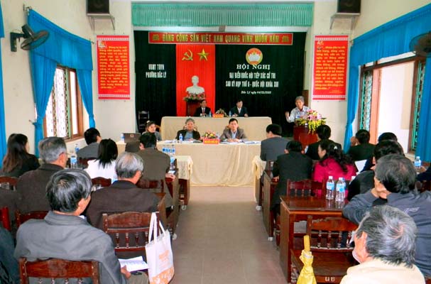 Bộ trưởng Bộ Tư pháp Hà Hùng Cường tiếp xúc cử tri tỉnh Quảng Bình