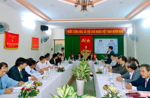 Đoàn công tác Sở Tư pháp tỉnh Chăm Pa Sắc (CHDCND Lào) thăm và làm việc tại Sở Tư pháp tỉnh Bình Định