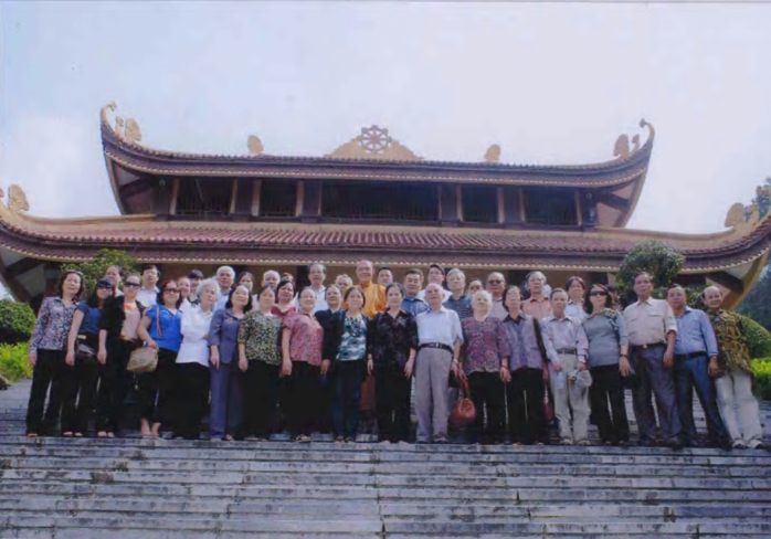 Đoàn cán bộ hưu trí của Bộ Tư pháp tham quan Thiền viện Trúc Lâm Tây Thiên, tỉnh Vĩnh Phúc