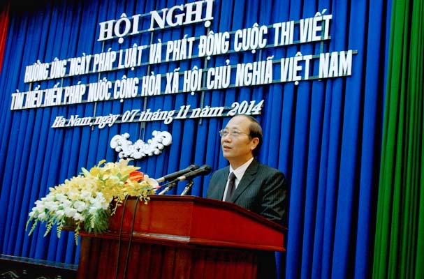 Hà Nam tổ chức Hội nghị hưởng ứng Ngày Pháp luật Việt Nam năm 2014 và phát động cuộc thi viết tìm hiểu Hiến Pháp
