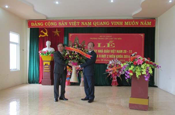 Lễ kỷ niệm 32 năm Ngày Nhà giáo Việt Nam (20/11/1982 – 20/11/2014) và khai giảng Khóa II niên khóa 2014-2016