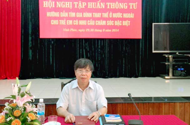 Hội nghị tập huấn Thông tư số 15/2014/TT-BTP hướng dẫn tìm gia đình thay thế ở nước ngoài cho trẻ em có nhu cầu chăm sóc đặc biệt