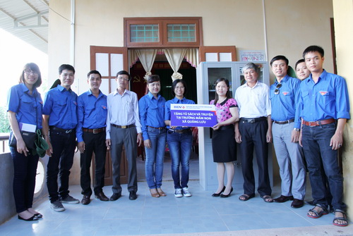 Đoàn Thanh niên Bộ Tư pháp tặng quà và nhà cho người dân tại Tỉnh Quảng Bình