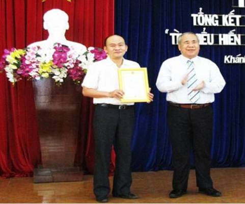 Khánh Hòa: Tổng kết và trao giải cuộc thi viết "Tìm hiểu Hiến pháp nước CHXHCN Việt Nam"
