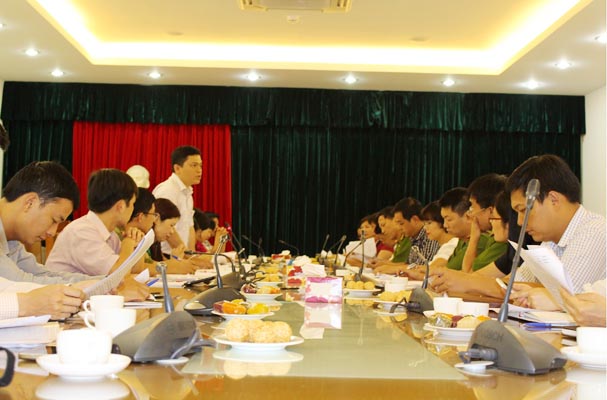 Khảo sát thực trạng ứng dụng CNTT  vào công tác XLVPHC tại  UBND Quận Hoàn Kiếm, thành phố Hà Nội