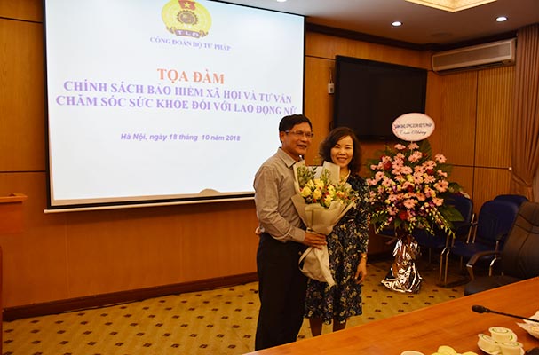 Bộ Tư pháp kỷ niệm Ngày Phụ nữ Việt Nam 2018