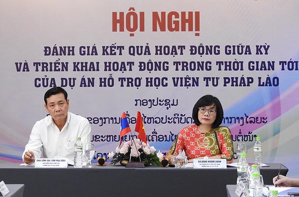 Hội nghị đánh giá kết quả hoạt động giữa kỳ của Dự án hỗ trợ Học viện Tư pháp Quốc gia Lào