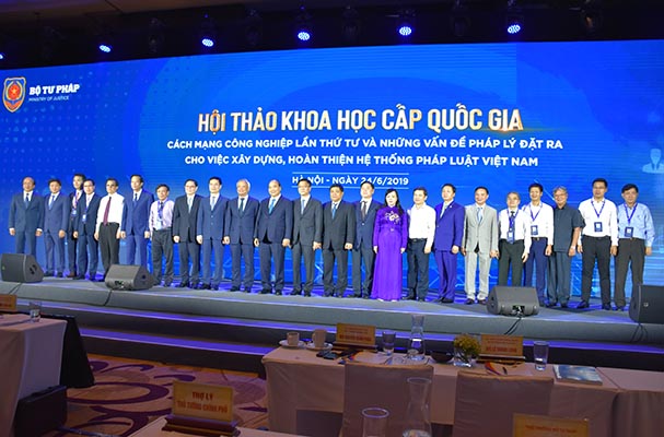 Thủ tướng Chính phủ Nguyễn Xuân Phúc dự Hội thảo khoa học cấp quốc gia