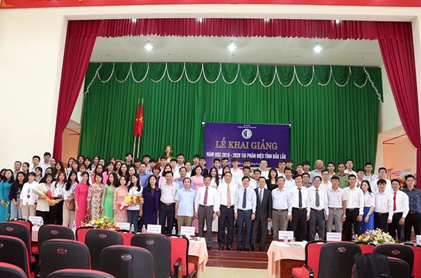 Phân hiệu Trường Đại học Luật Hà Nội tại tỉnh Đắk Lắk khai giảng năm học 2019 – 2020