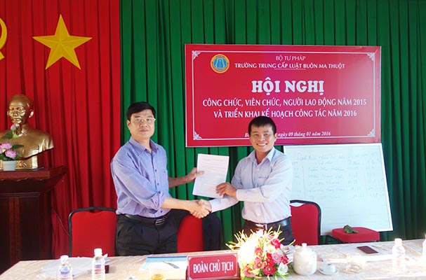 Trường Trung cấp Luật Buôn Ma Thuột tổ chức Hội  nghị công chức, viên chức năm 2016