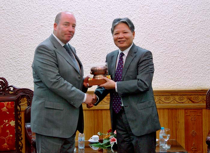 German ambassador to Vietnam said farewell to Justice Minister   
