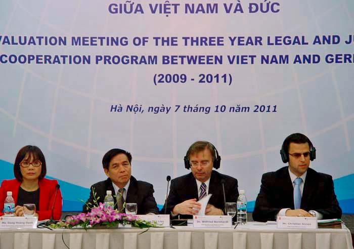 Meeting on evaluation of the performance of the three-year cooperation program in the legal and judicial fields between Vietnam and Germany