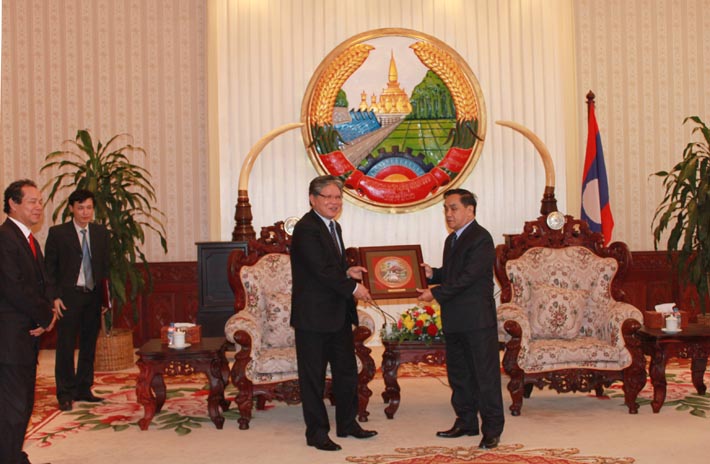 Prime Minister Thongsing Thammavong received the delegation from Vietnam’s Ministry of Justice 