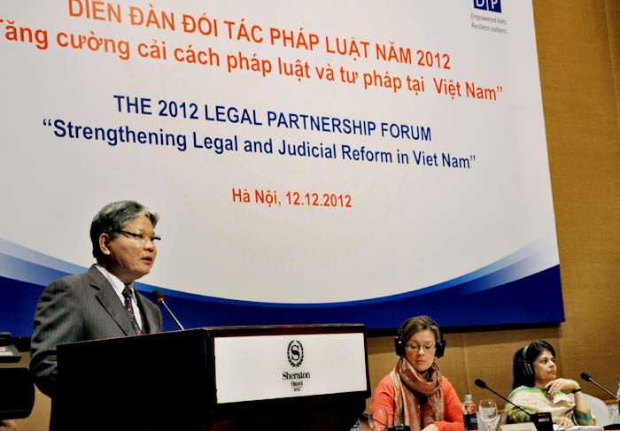 The 2012 legal partnership forum opens in Hanoi