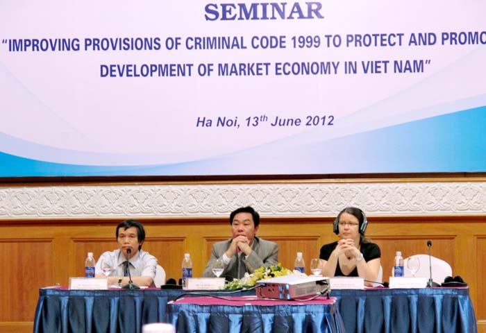The Seminar on Perfect provisions of the Criminal Code contributed to protect and promote the development of market economy in Vietnam