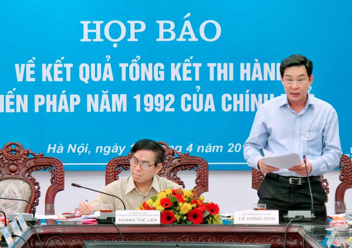 Press conference on the implementation of the 1992 Constitution of the Government