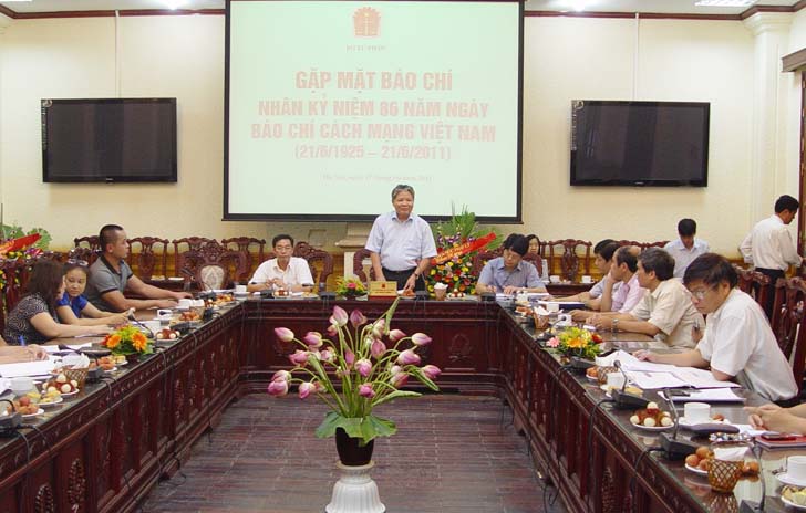 Ministry of Justice held a meeting with journalists celebrating the 86th anniversary of the Viet Nam Revolutionary Journalism Day