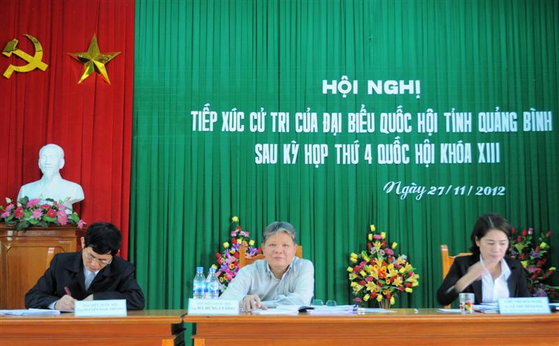 Minister Ha Hung Cuong met with voters in Quang Binh province