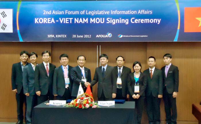 Korea-Vietnam MOU signing ceremony