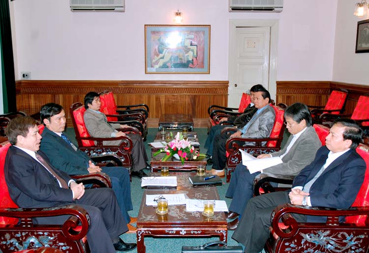 Standing Deputy Minister Hoang The Lien met with Permanent Vice-Chairman of the Danang People's Committee 