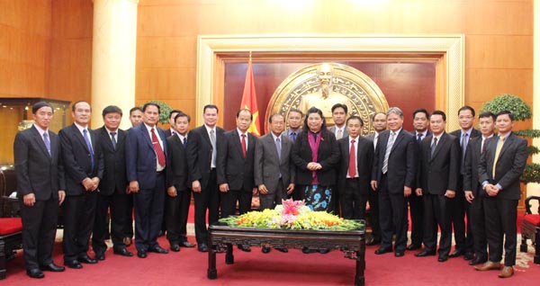 Leaders of the National Assembly and the Government received Lao Minister of Justice