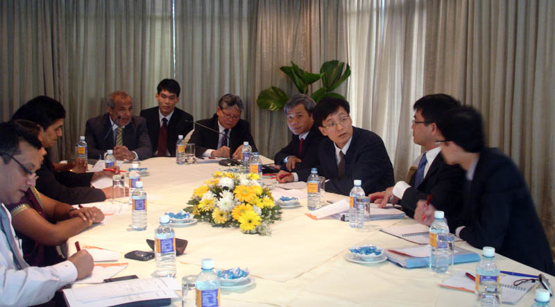 Minister Ha Hung Cuong paid a working visit to Sri Lanka