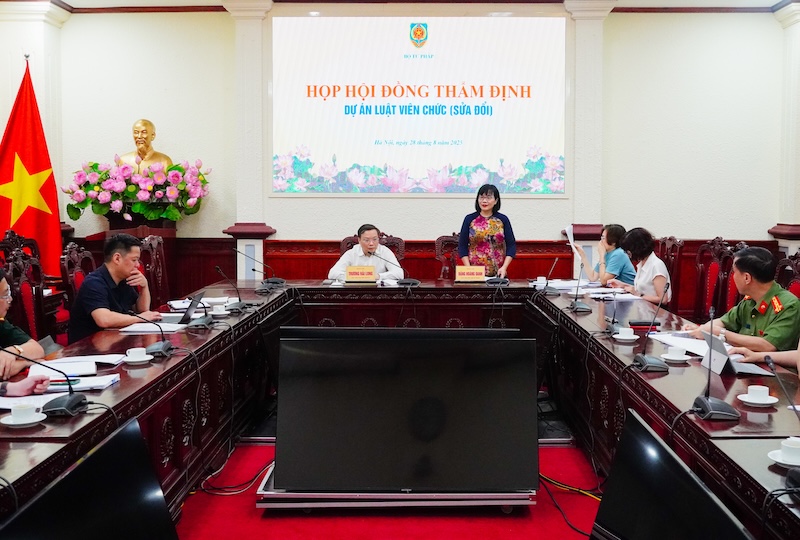 Thẩm định dự án Luật Viên chức (sửa đổi)