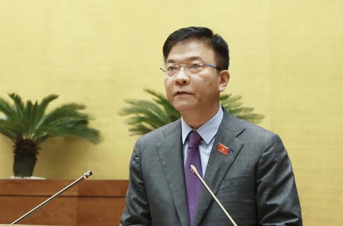 Bộ trưởng Lê Thành Long trả lời chất vấn của đại biểu Quốc hội
