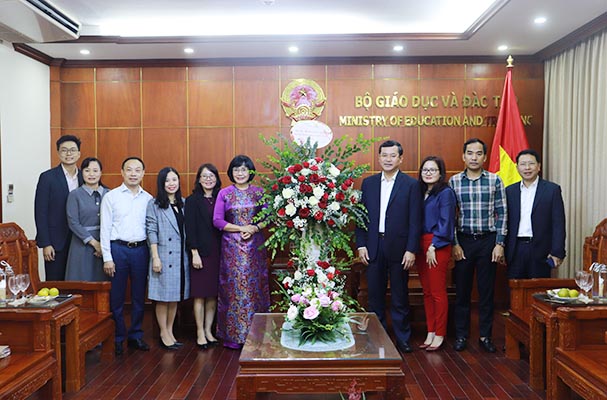 Lãnh đạo Bộ Tư pháp chúc mừng Bộ Giáo dục & Đào tạo nhân Ngày Nhà giáo Việt Nam