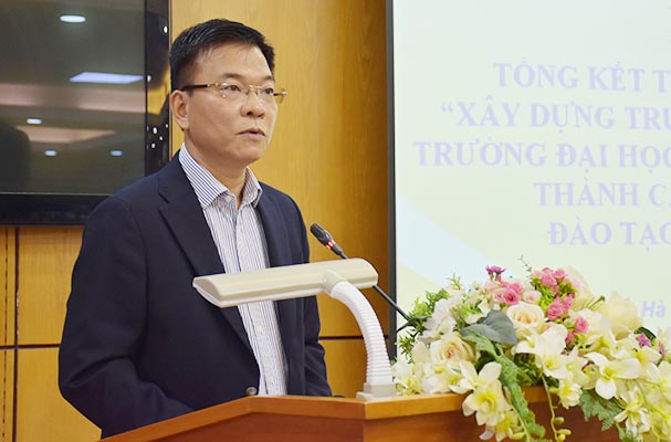 Xây dựng chiến lược phát triển tầm nhìn dài hạn cho Trường Đại học Luật Hà Nội và TP Hồ Chí Minh