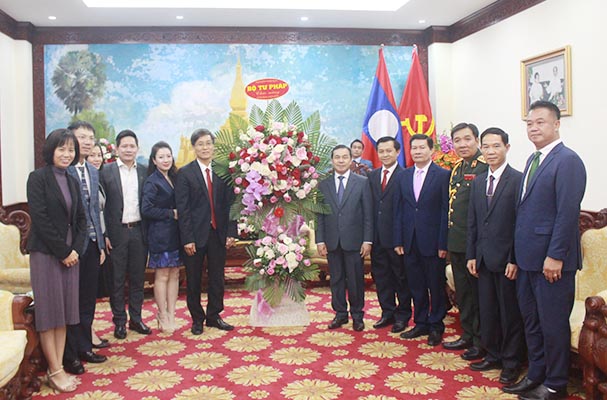 Bộ Tư pháp chúc mừng 45 năm Quốc khánh nước Cộng hòa Dân chủ nhân dân Lào