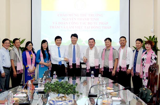 Thứ trưởng Bộ Tư pháp Nguyễn Thanh Tịnh thăm, làm việc tại Đồng Tháp