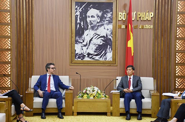 Lãnh đạo Bộ Tư pháp tiếp Đại sứ - Trưởng Phái đoàn liên minh Châu Âu tại Việt Nam