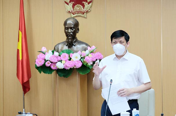 Bộ Y tế khuyến khích, tạo điều kiện tối đa các doanh nghiệp, địa phương nhập khẩu vắc xin COVID-19 vào Việt Nam